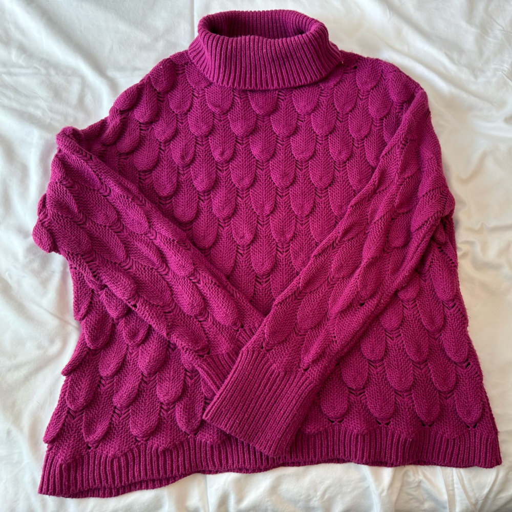 THML women’s sweater size medium